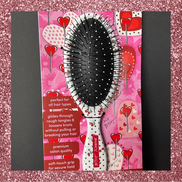 Betsey Johnson Other - Betsey Johnson brush for wet/dry hair with cherry pattern🍒